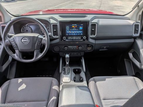 Used 2022 Nissan Frontier SV image 28