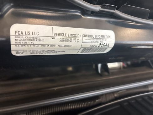 Used 2018 Jeep Wrangler Unlimited Sport w/ Dual Top Group image 40