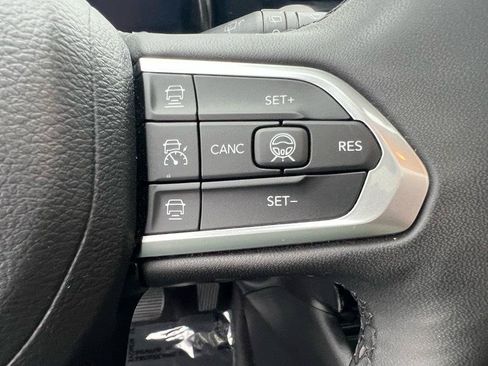 Used 2023 Jeep Compass Limited w/ Elite Group AWD/4WD image 24