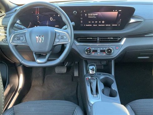Used 2024 Buick Envista Preferred w/ Convenience I Package image 11
