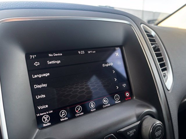 Used 2020 Dodge Durango SXT AWD/4WD image 31