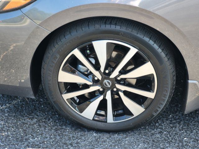 Used 2024 Nissan Sentra SV w/ SV Premium Package FWD image 10
