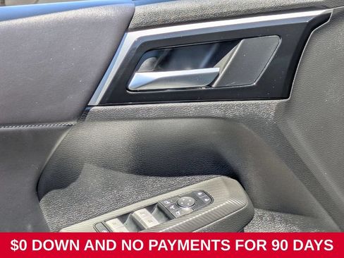 Used 2025 Mitsubishi Outlander SE AWD/4WD image 13