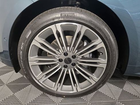 New 2026 Land Rover Range Rover Sport Dynamic SE AWD/4WD image 9
