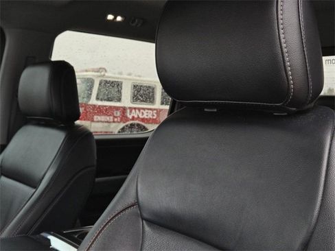 Used 2022 Ford F150 Lariat image 25