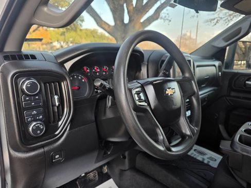 Used 2020 Chevrolet Silverado 2500 W/T w/ WT Convenience Package image 12