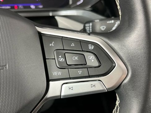 Used 2023 Volkswagen Taos SEL image 16