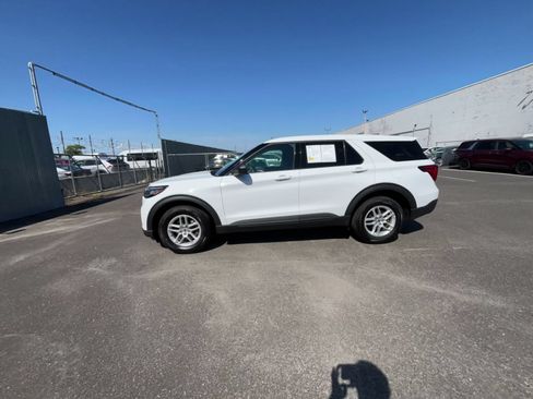 Used 2026 Ford Explorer Active AWD/4WD image 8