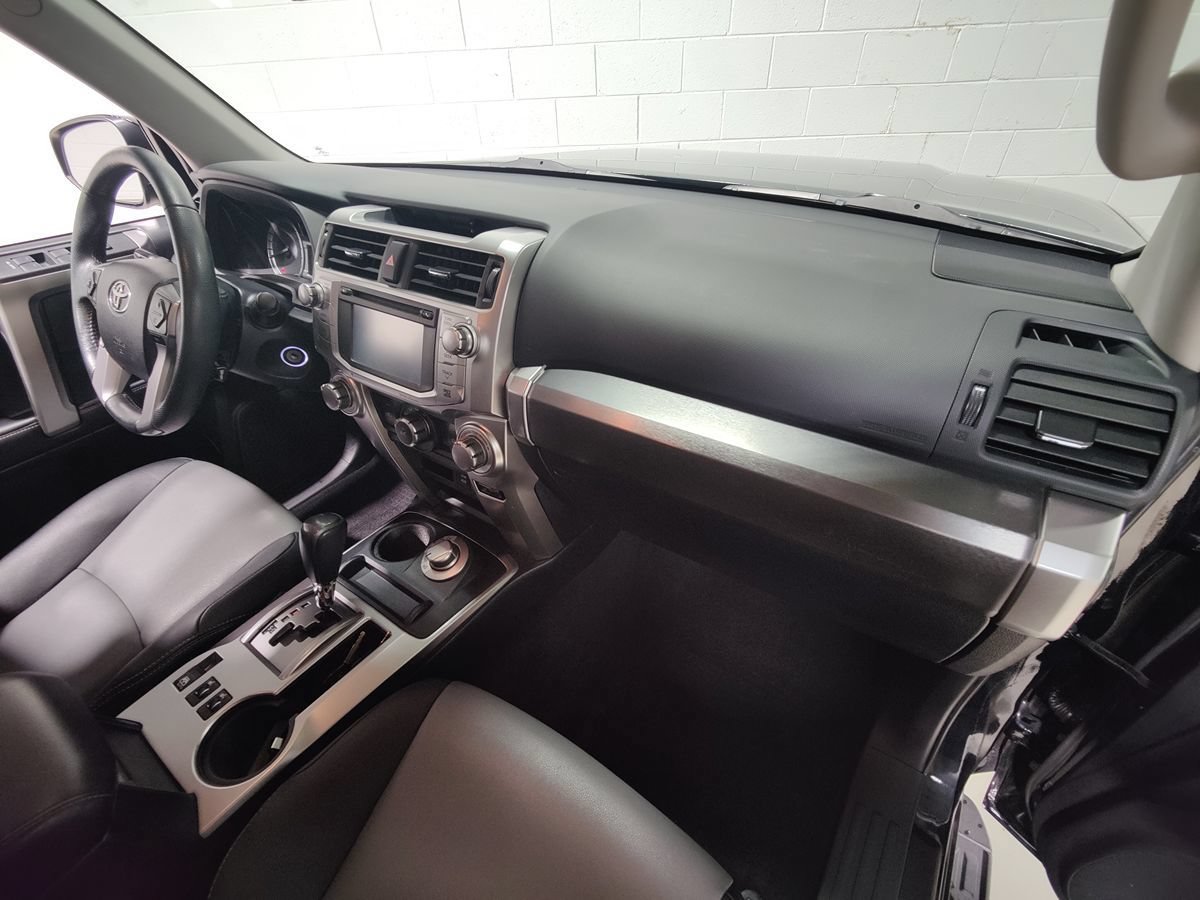 Used 2019 Toyota 4Runner SR5 Premium AWD/4WD image 17
