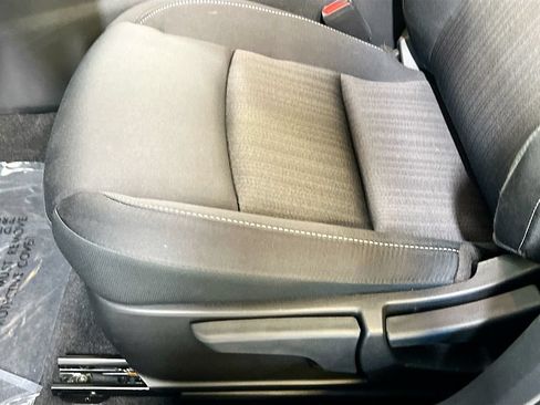 Used 2025 Nissan Altima 2.5 S FWD image 18