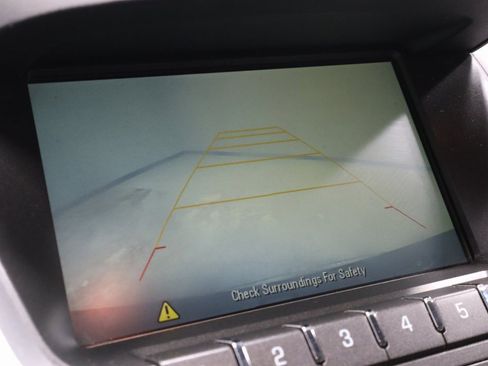 Used 2015 Chevrolet Equinox LT w/ Driver Convenience Package image 3