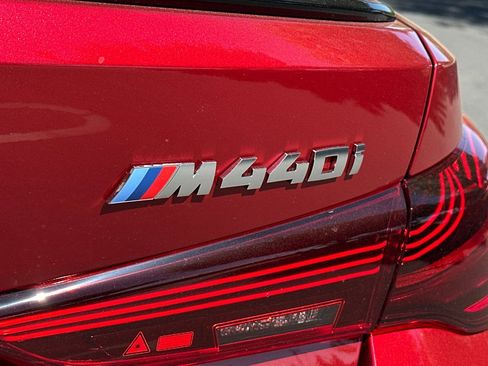 Certified 2025 BMW M440i w/ Premium Package image 6