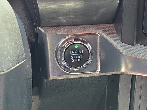 Used 2023 Ford F150 Raptor AWD/4WD image 32