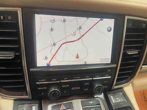 Used 2010 Porsche Panamera S RWD image 36