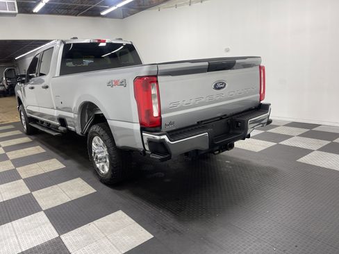Used 2024 Ford F350 XLT image 2
