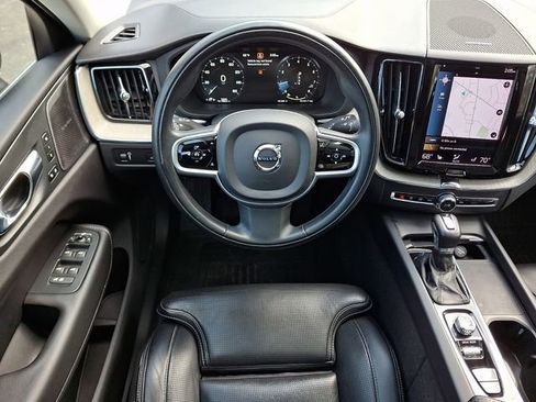 Used 2021 Volvo XC60 T6 Inscription w/ Advanced Package image 11