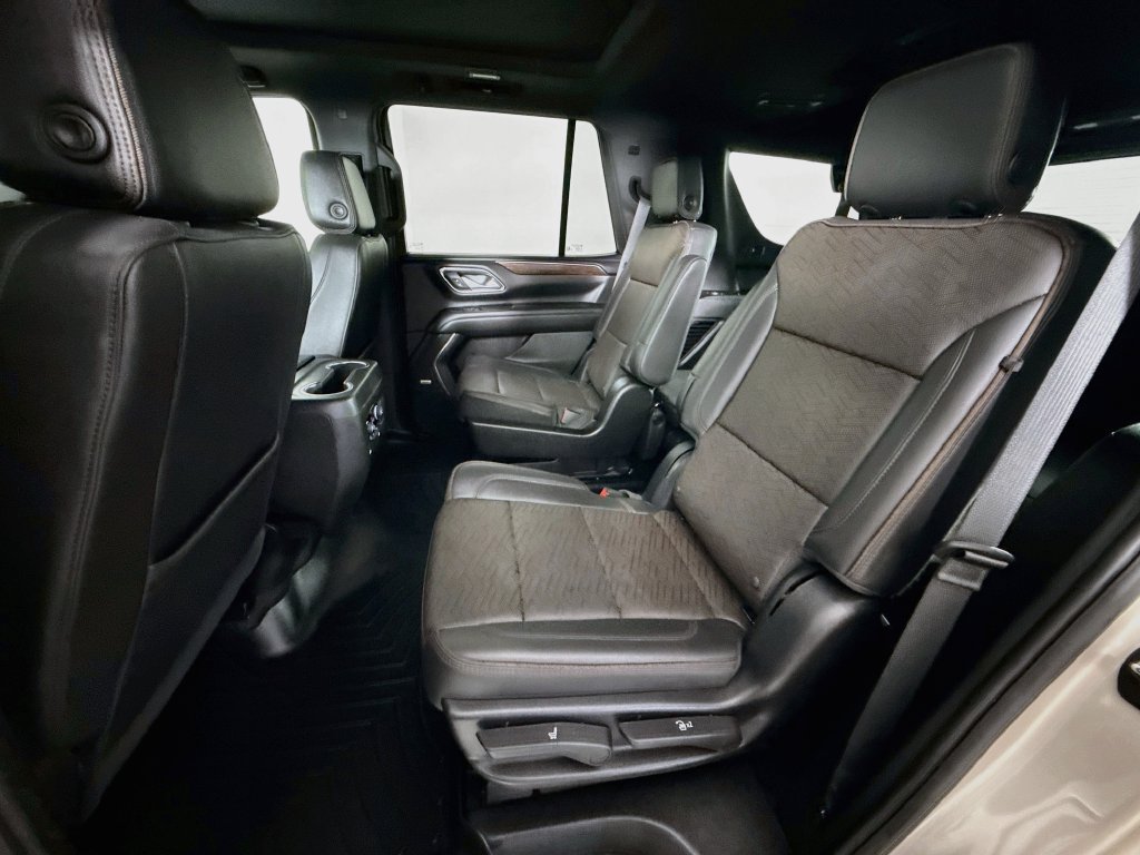 Used 2024 Chevrolet Tahoe High Country AWD/4WD image 26