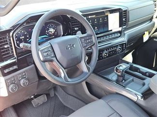 New 2026 Chevrolet Silverado 1500 ZR2 AWD/4WD video 3