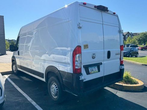 Used 2025 RAM ProMaster 2500 w/ Convenience Group FWD image 4