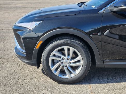 Used 2024 Buick Envista Preferred image 8