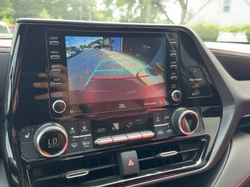 Used 2021 Toyota Highlander XSE AWD/4WD image 22