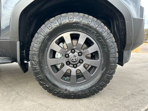 Used 2026 Toyota Land Cruiser image 30