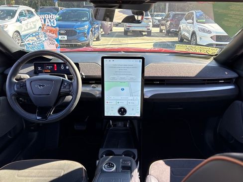 Certified 2022 Ford Mustang Mach-E GT image 7