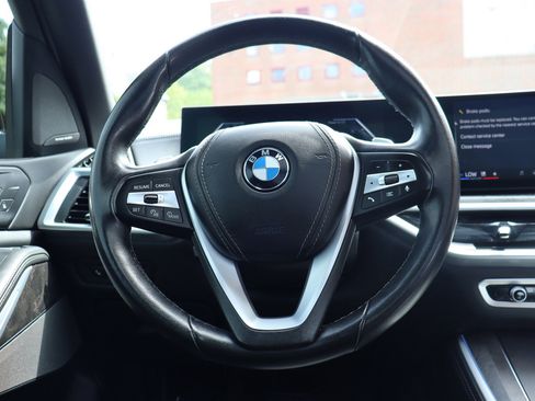 Used 2024 BMW X5 xDrive40i w/ Premium Package AWD/4WD image 24
