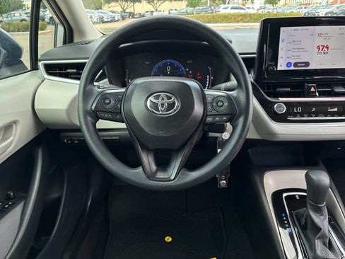 Used 2026 Toyota Corolla LE FWD image 15