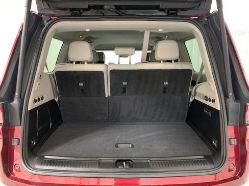 Used 2023 Jeep Wagoneer Series III w/ Rear Seat Video Group 1 image 23