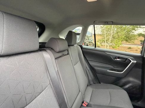 Used 2024 Toyota RAV4 XLE w/ Convenience Package AWD/4WD image 17