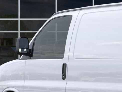New 2026 GMC Savana 2500 w/ Driver Convenience Package RWD image 12