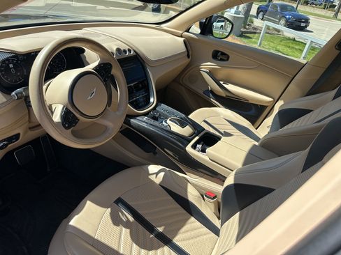 Used 2023 Aston Martin DBX 707 image 8