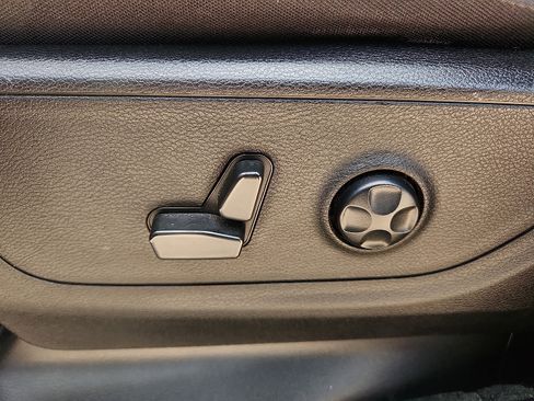 Used 2021 RAM 1500 Big Horn AWD/4WD image 13