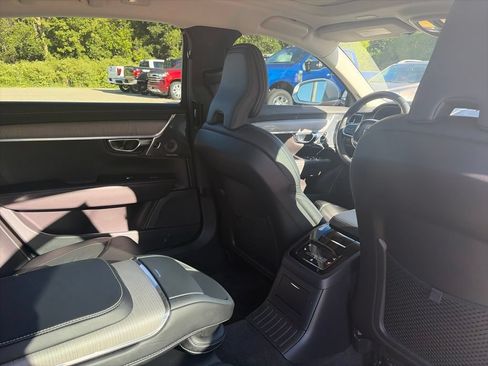Used 2024 Volvo S90 T8 Ultimate AWD/4WD image 12