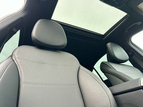 Certified 2025 Mercedes-Benz C 300 Sedan image 20