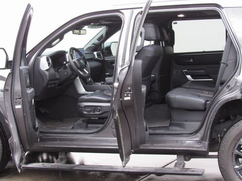 Certified 2024 Toyota Sequoia Platinum image 14