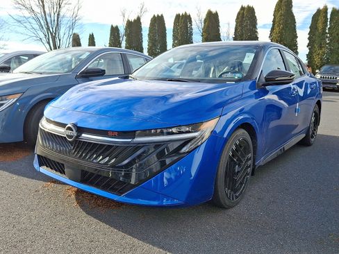 New 2026 Nissan Sentra SR w/ Floor Mat Package image 3