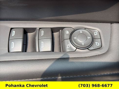 Used 2025 Chevrolet Suburban LT w/ Comfort Package AWD/4WD image 19
