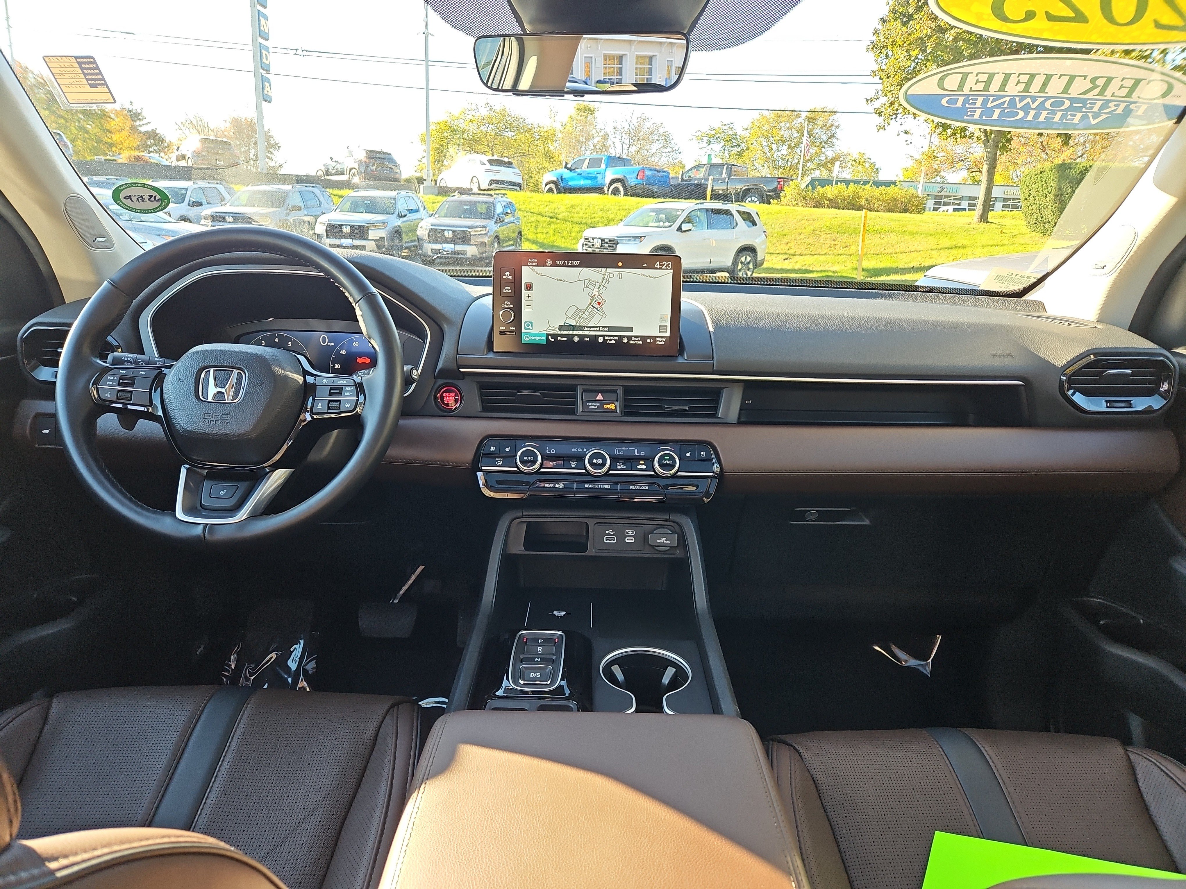 Certified 2025 Honda Pilot Elite image 34