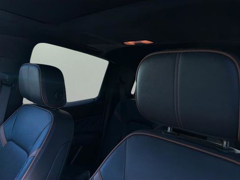 Used 2024 GMC Canyon AT4 w/ AT4 Premium Package image 6