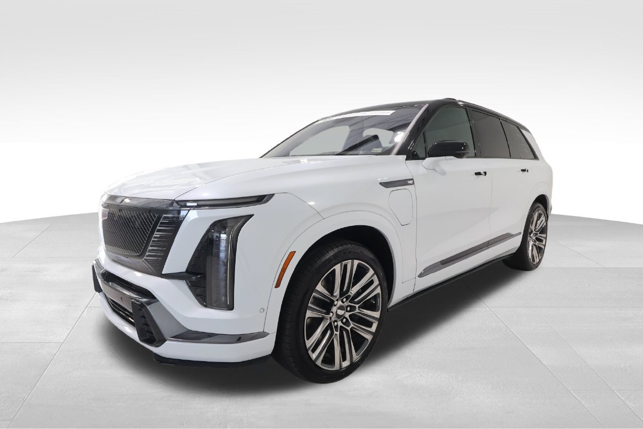 Used 2026 Cadillac Vistiq Platinum w/ LPO, Floor Liner Package AWD/4WD image 8