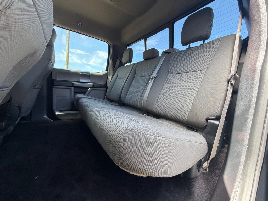 Used 2017 Ford F150 XLT w/ Equipment Group 302A Luxury AWD/4WD image 9