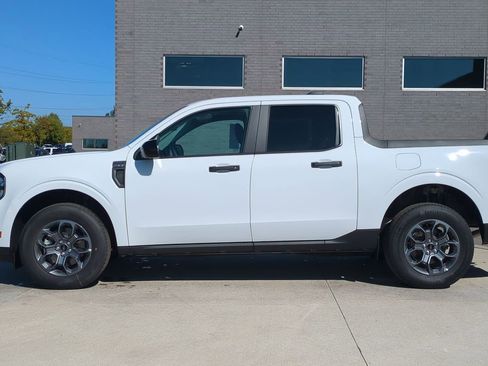 New 2025 Ford Maverick XLT w/ XLT Luxury Package image 2