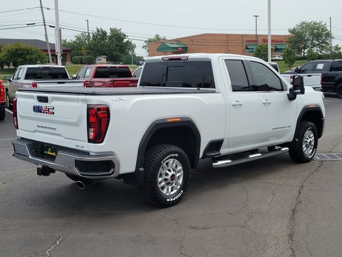 Used 2025 GMC Sierra 2500 SLE w/ Preferred Package AWD/4WD image 4