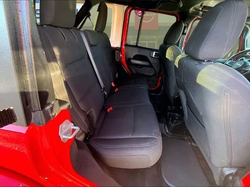 Used 2018 Jeep Wrangler Unlimited Sahara w/ LED Lighting Group image 22