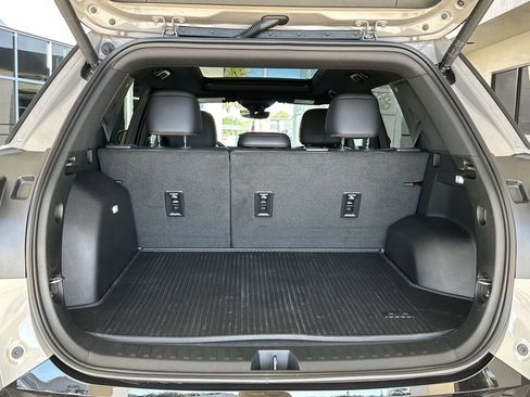 New 2026 GMC Terrain AT4 w/ Convenience Package III image 31