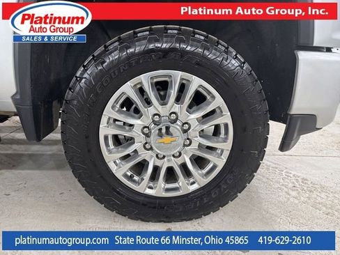 Used 2022 Chevrolet Silverado 2500 High Country w/ Technology Package AWD/4WD image 52