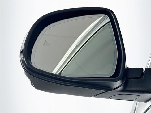 Used 2023 BMW X7 xDrive40i w/ Premium Package image 5