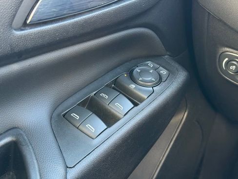 Used 2023 Chevrolet Equinox LT AWD/4WD image 31